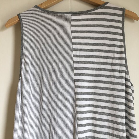 Cable & Gauge Grey and White Long Striped Eclectic A-line Tank Top - Picture 5 of 13